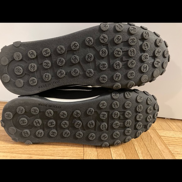 CHANEL CC Calfskin Mesh Lycra Sneakers 39 Black - Picture 6 of 9